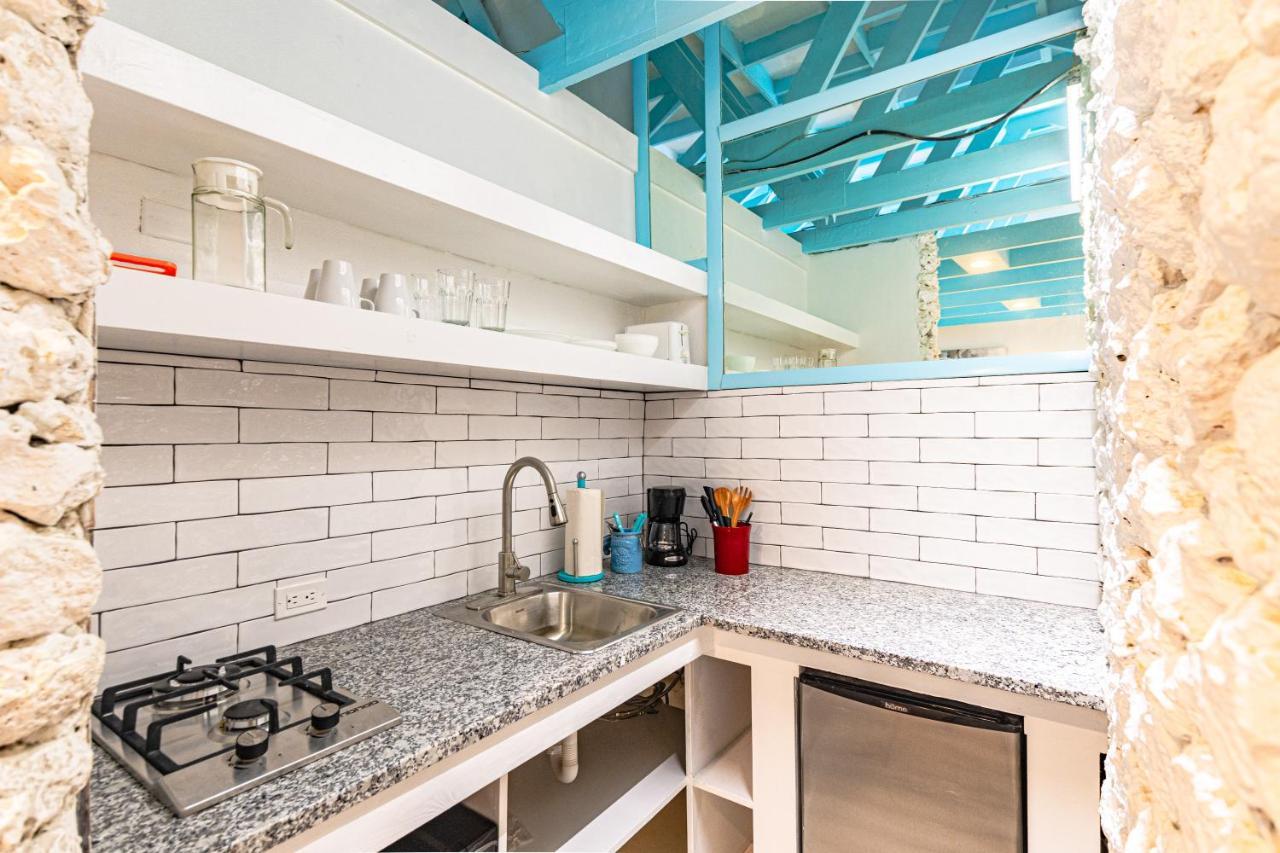 Studio Candy At Viking Hill - Love Beach Nassau Exteriör bild