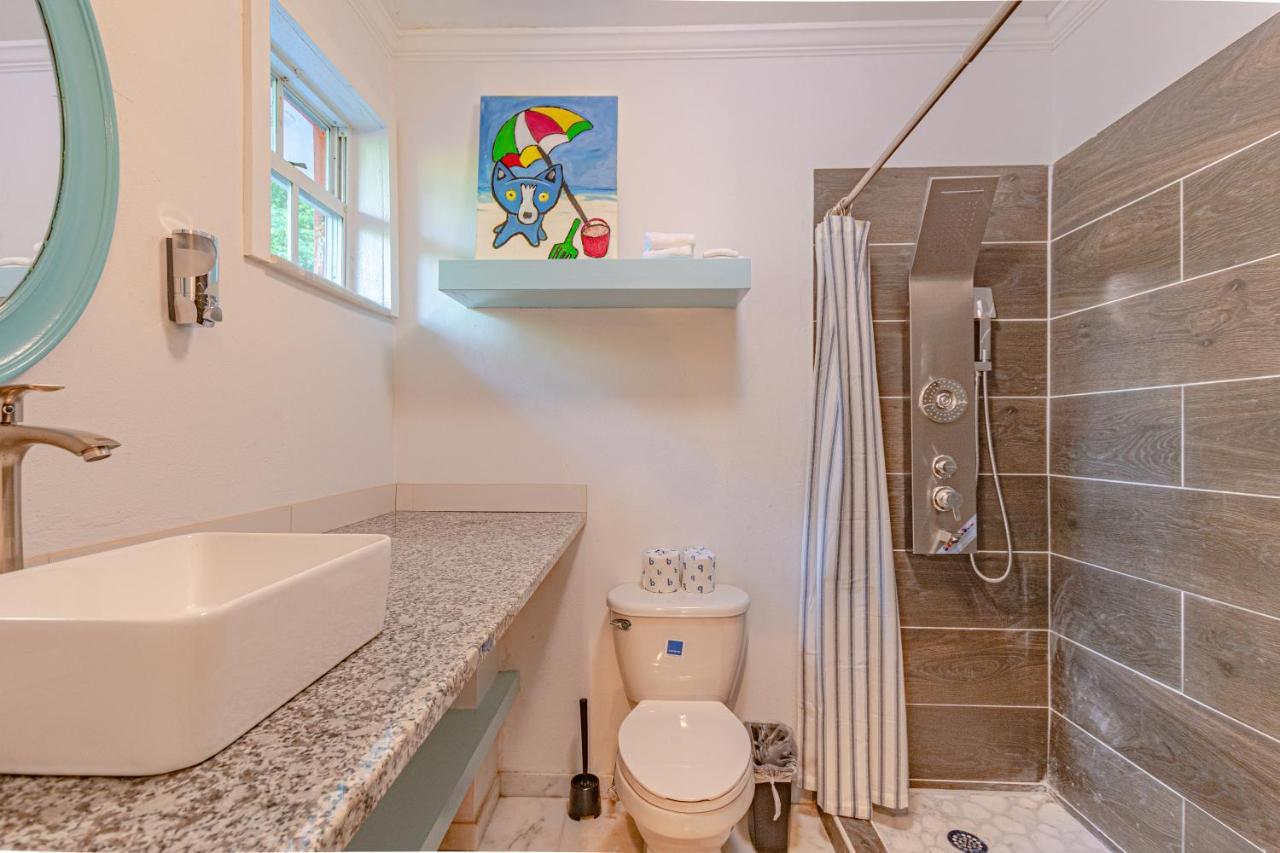 Studio Candy At Viking Hill - Love Beach Nassau Exteriör bild