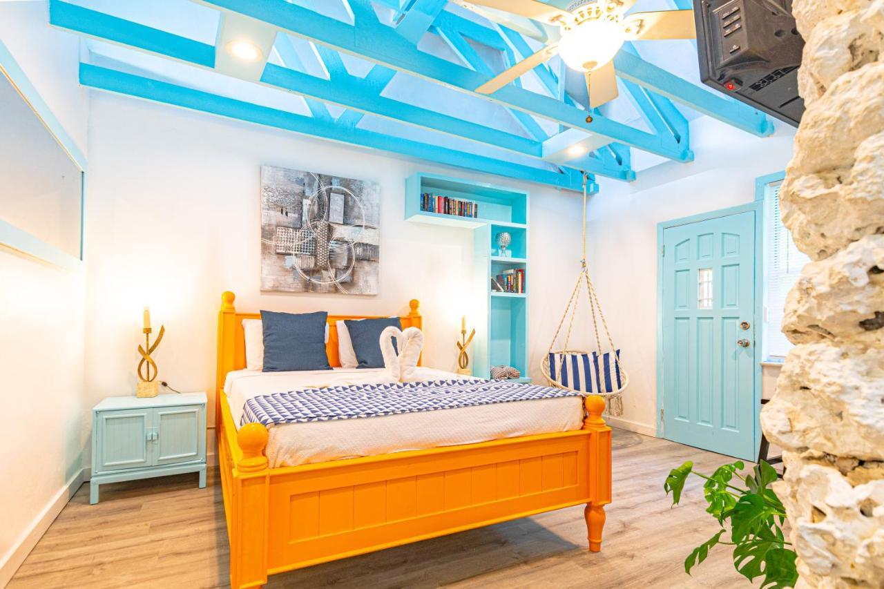 Studio Candy At Viking Hill - Love Beach Nassau Exteriör bild