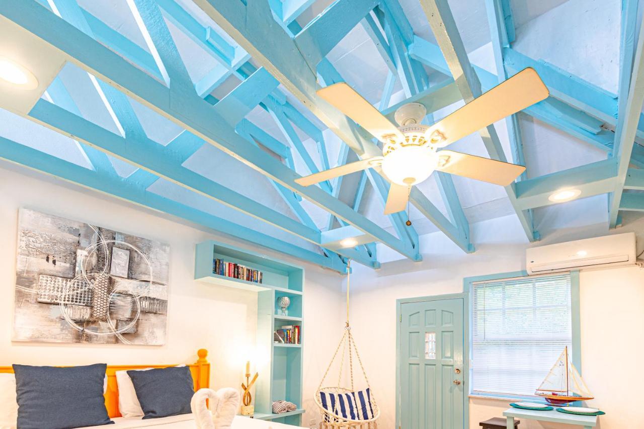 Studio Candy At Viking Hill - Love Beach Nassau Exteriör bild